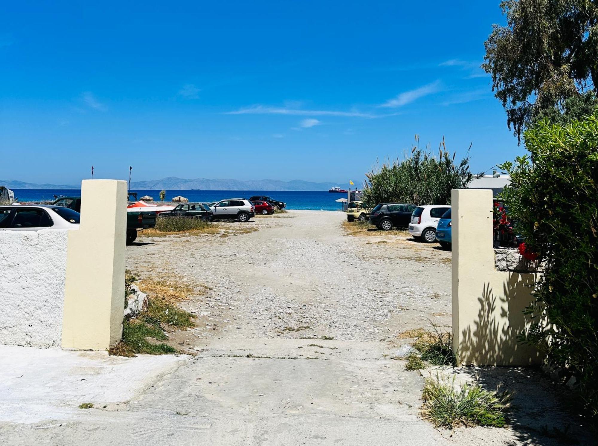 Seaside Deluxe Apartment Ialysos  Exterior photo